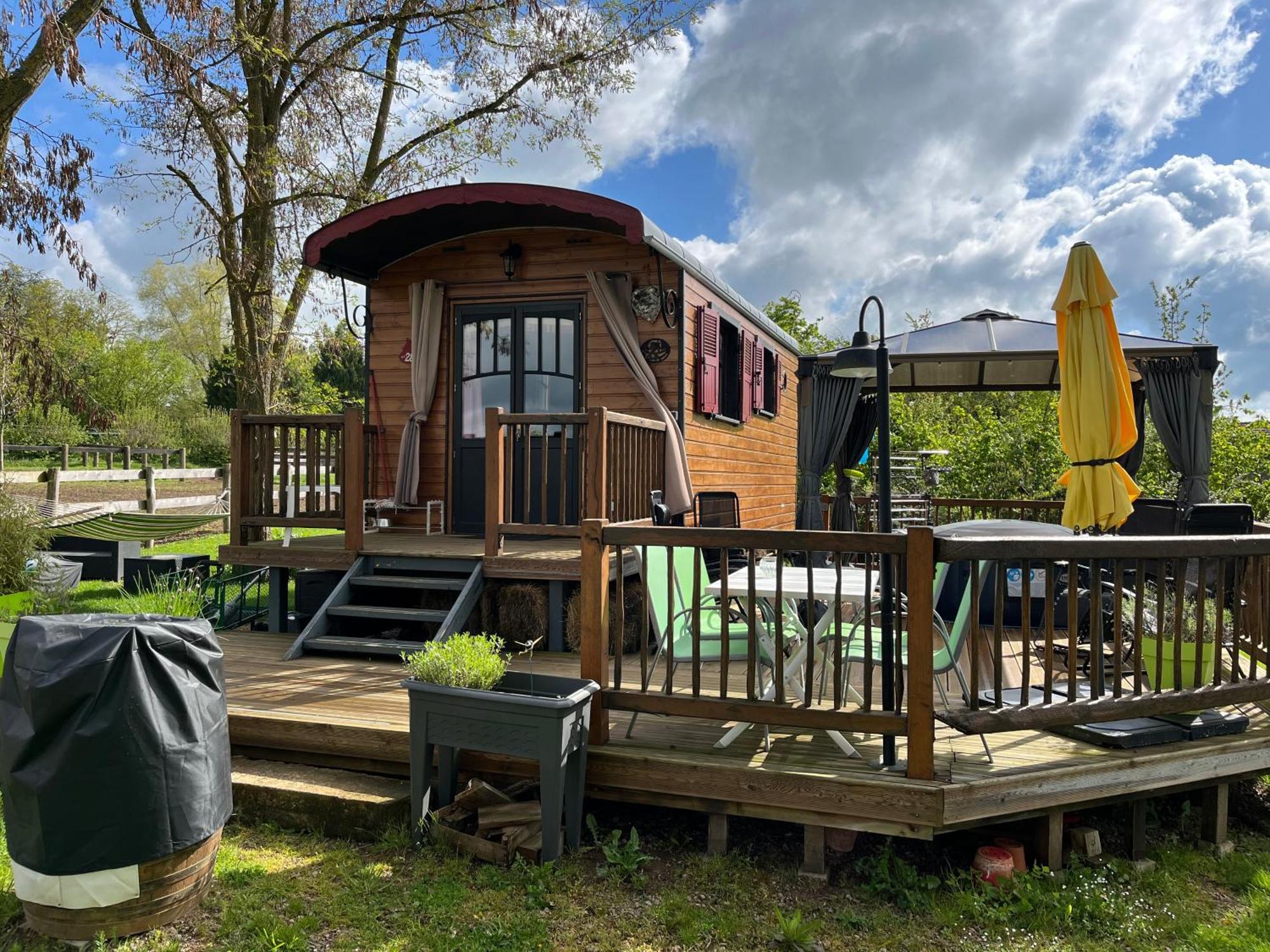 Roul'hotes Evasion Luxury tent Clamerey